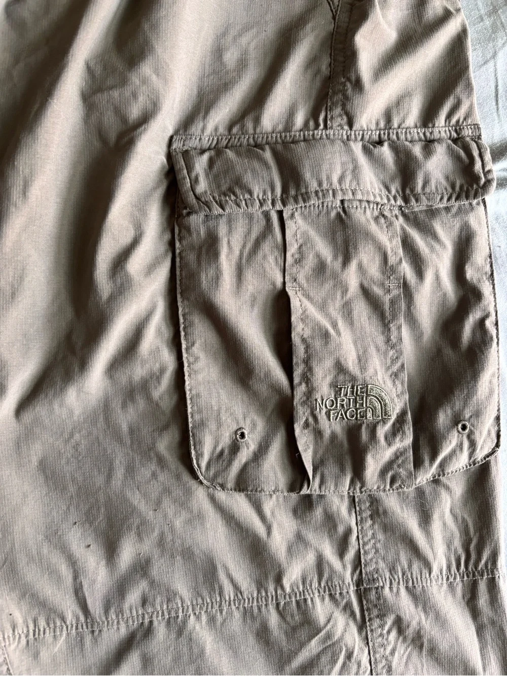 Men's Northface Cargo Hiking Pants in Olive Green